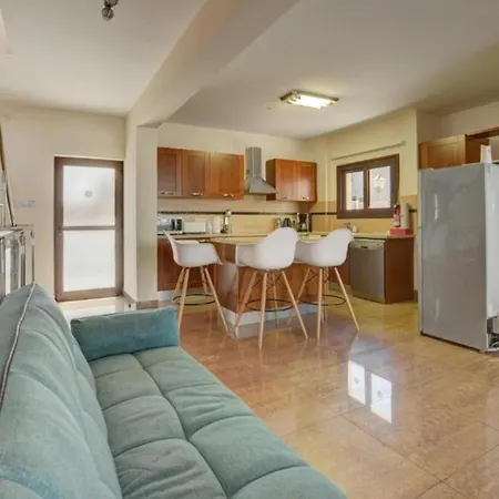 ヴィラ Stunning With Private Pool In Protaras, 1677 プロタラス